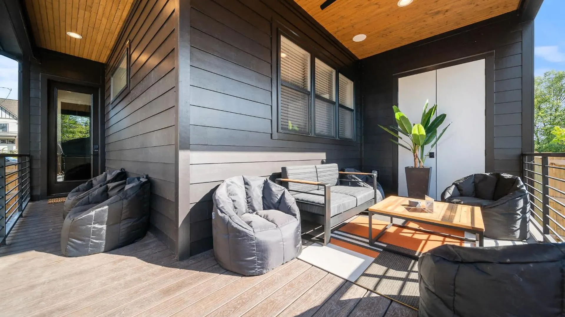 Mid-Century Luxury Rooftop Lounge Near Broadway Nashville